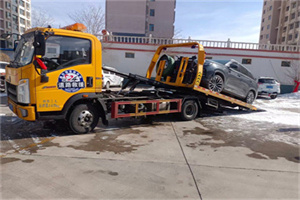 巴音救援拖车费用怎么算